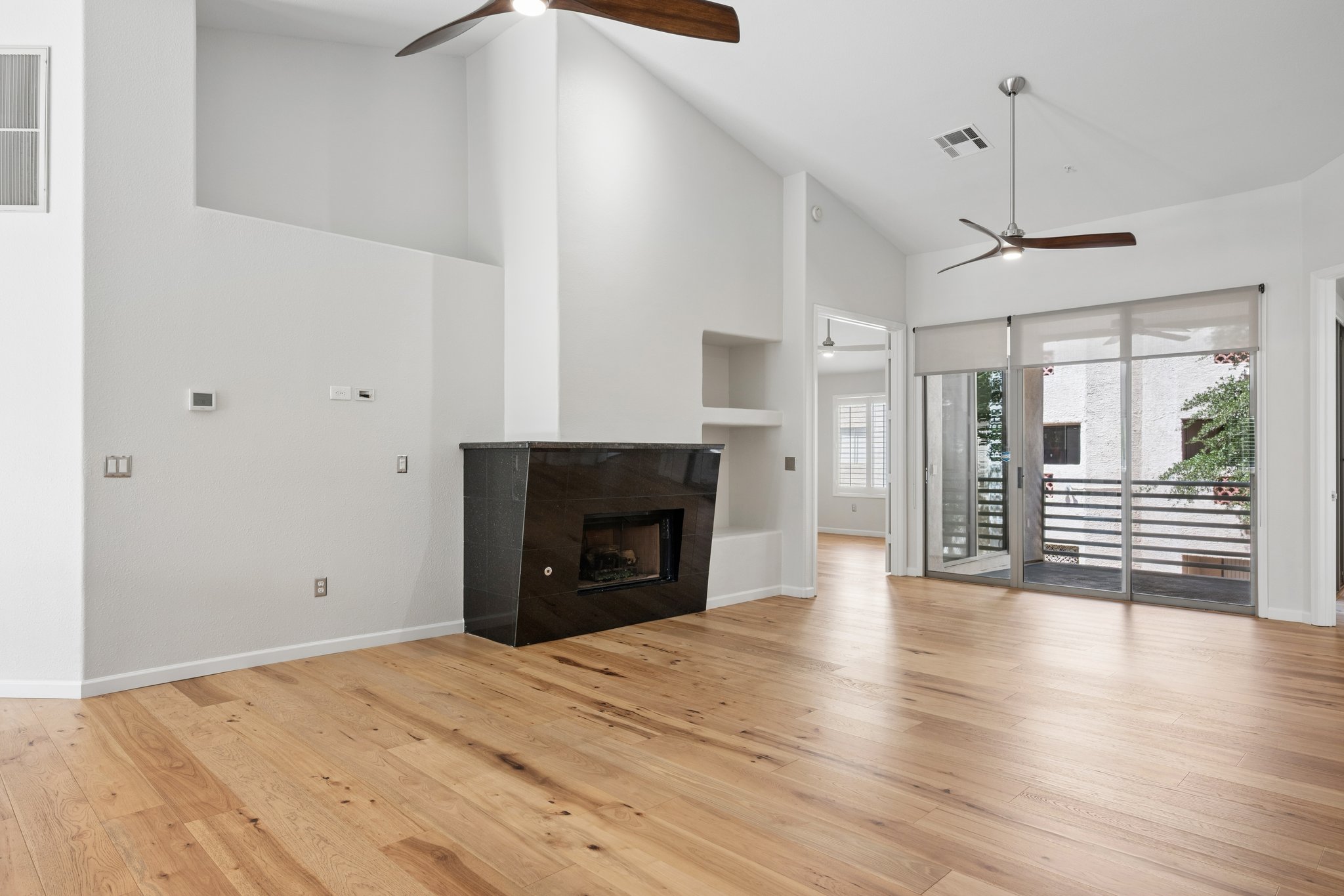 7520 E Earll Dr 44 - 004.jpg