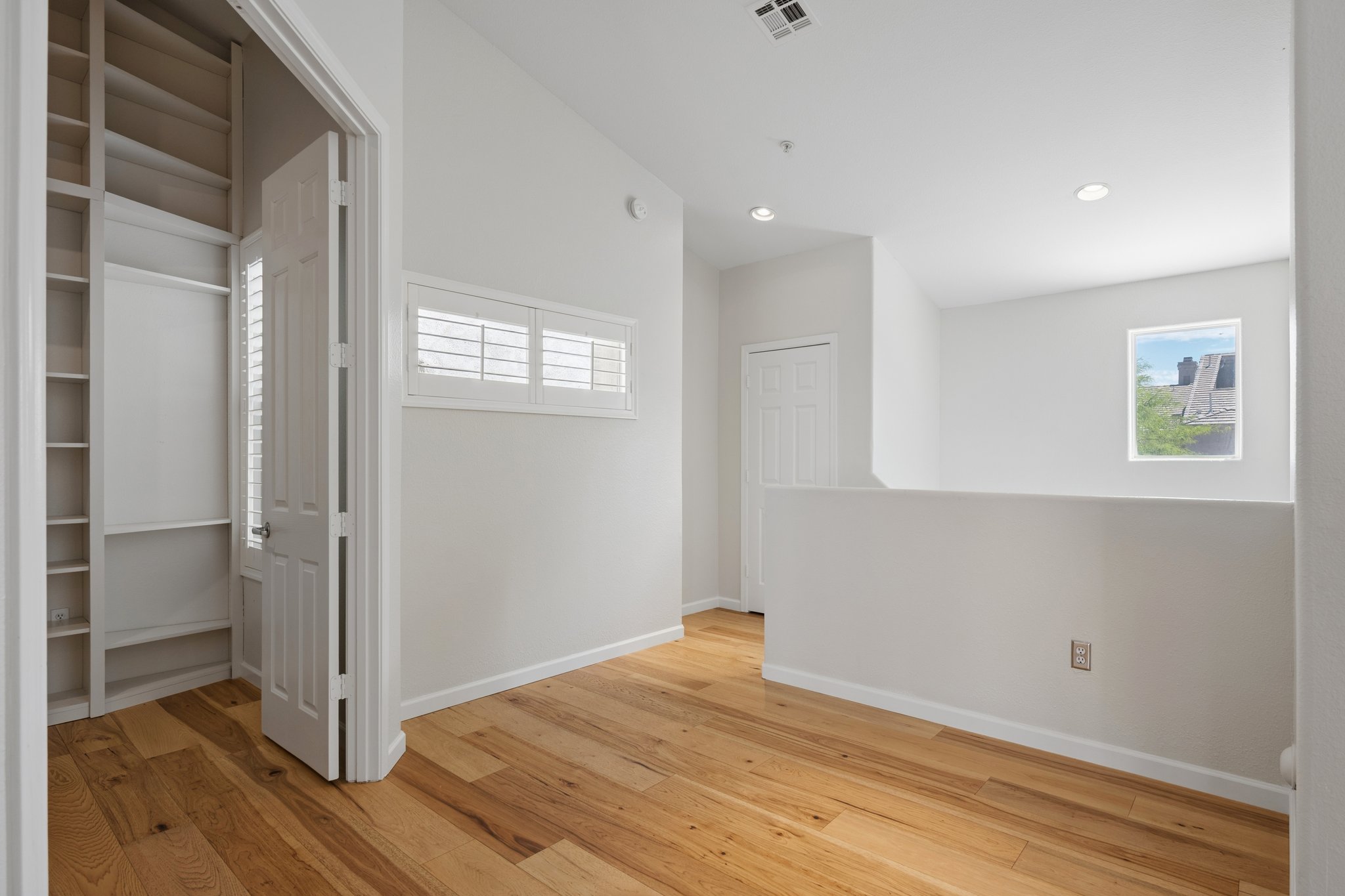 7520 E Earll Dr 44 - 031.jpg