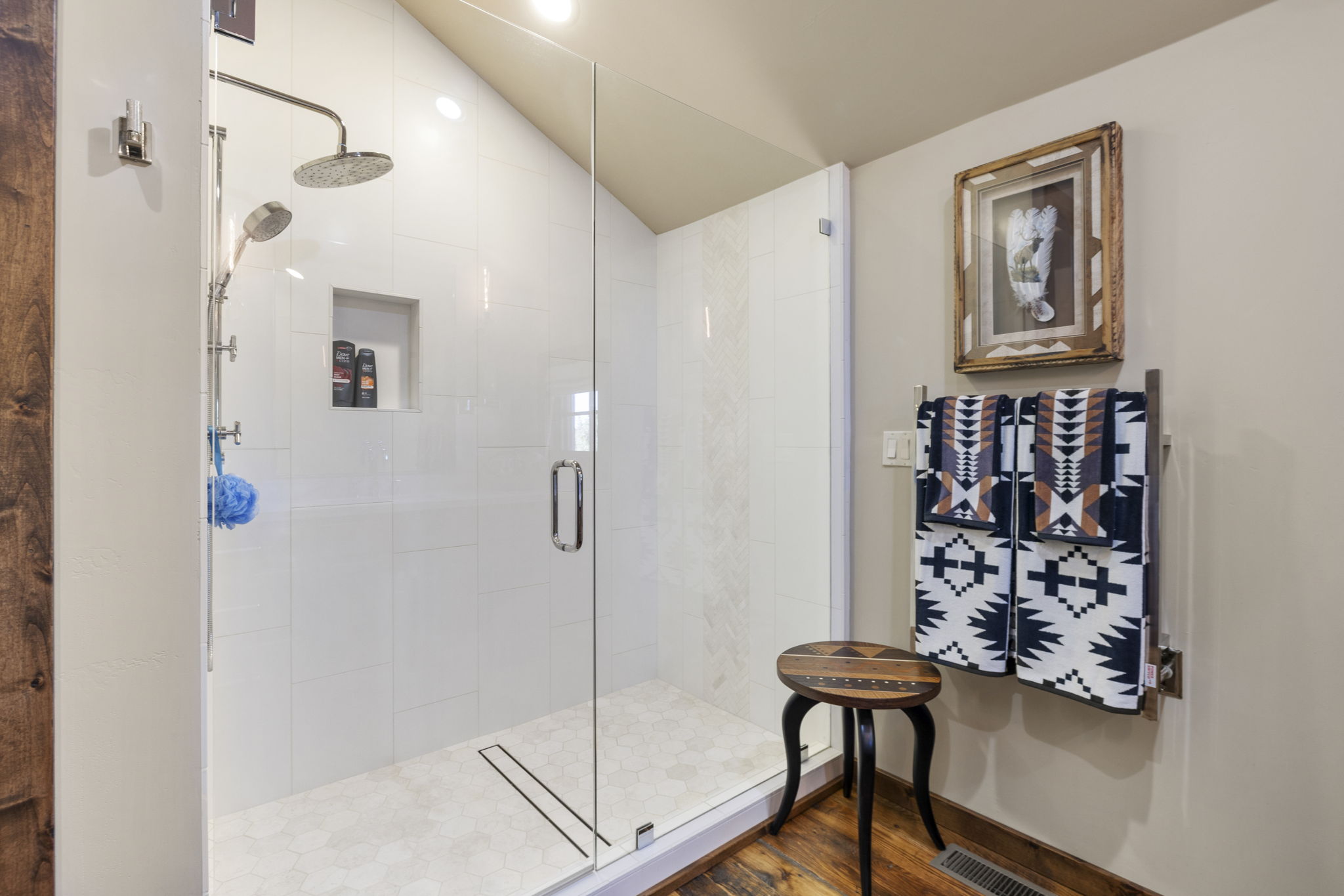 Secondary Suite Bath 1