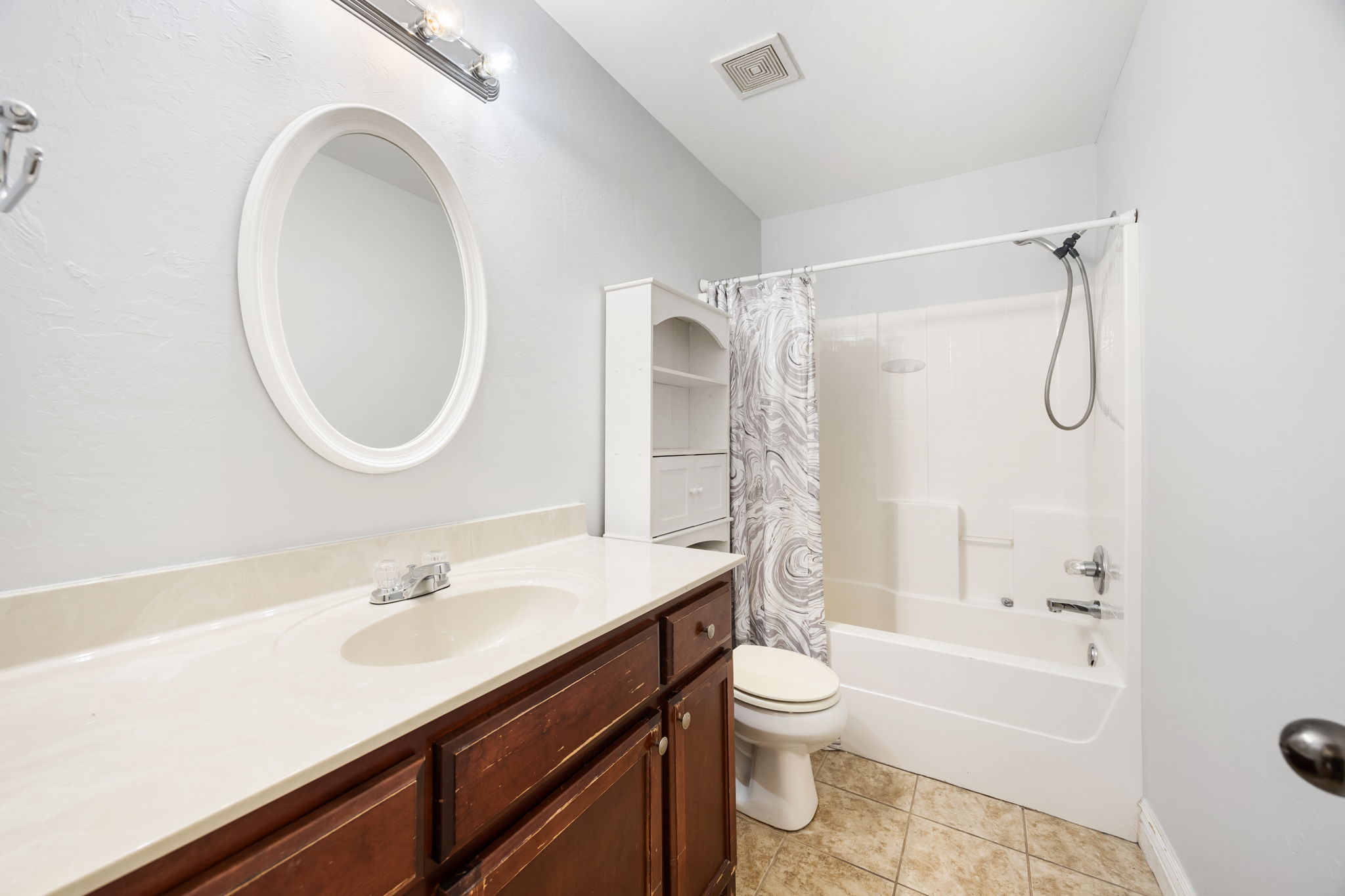  Photo 46