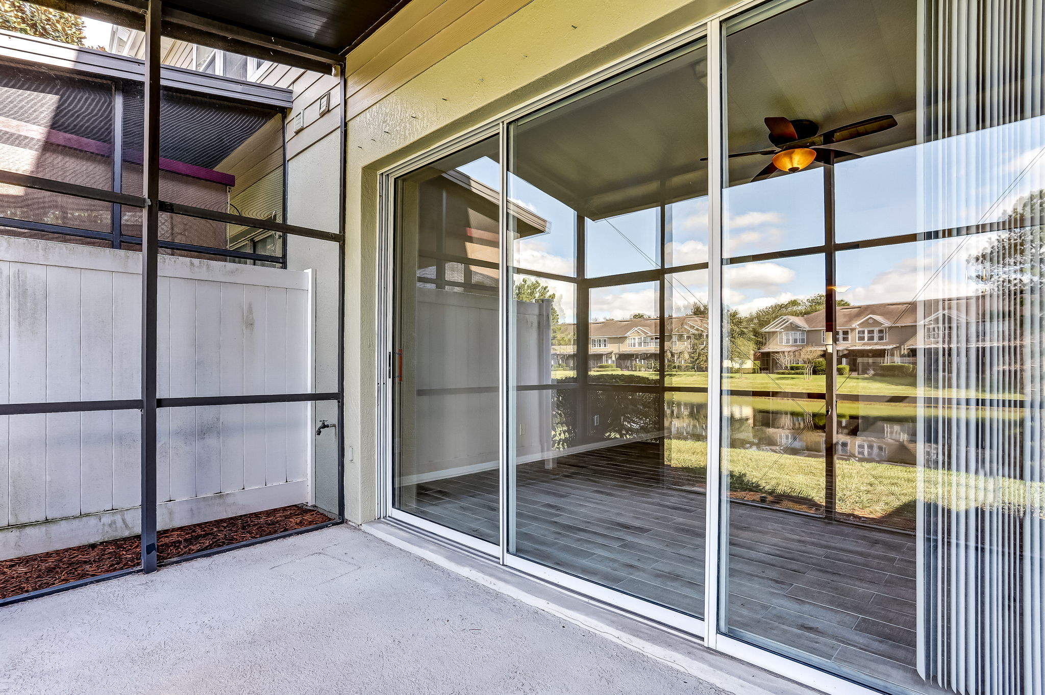 Screened-in Porch