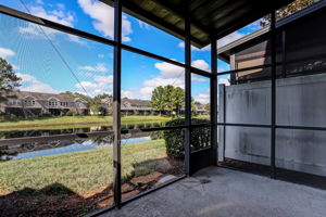 Screened-in Porch
