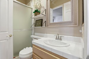  Photo 42