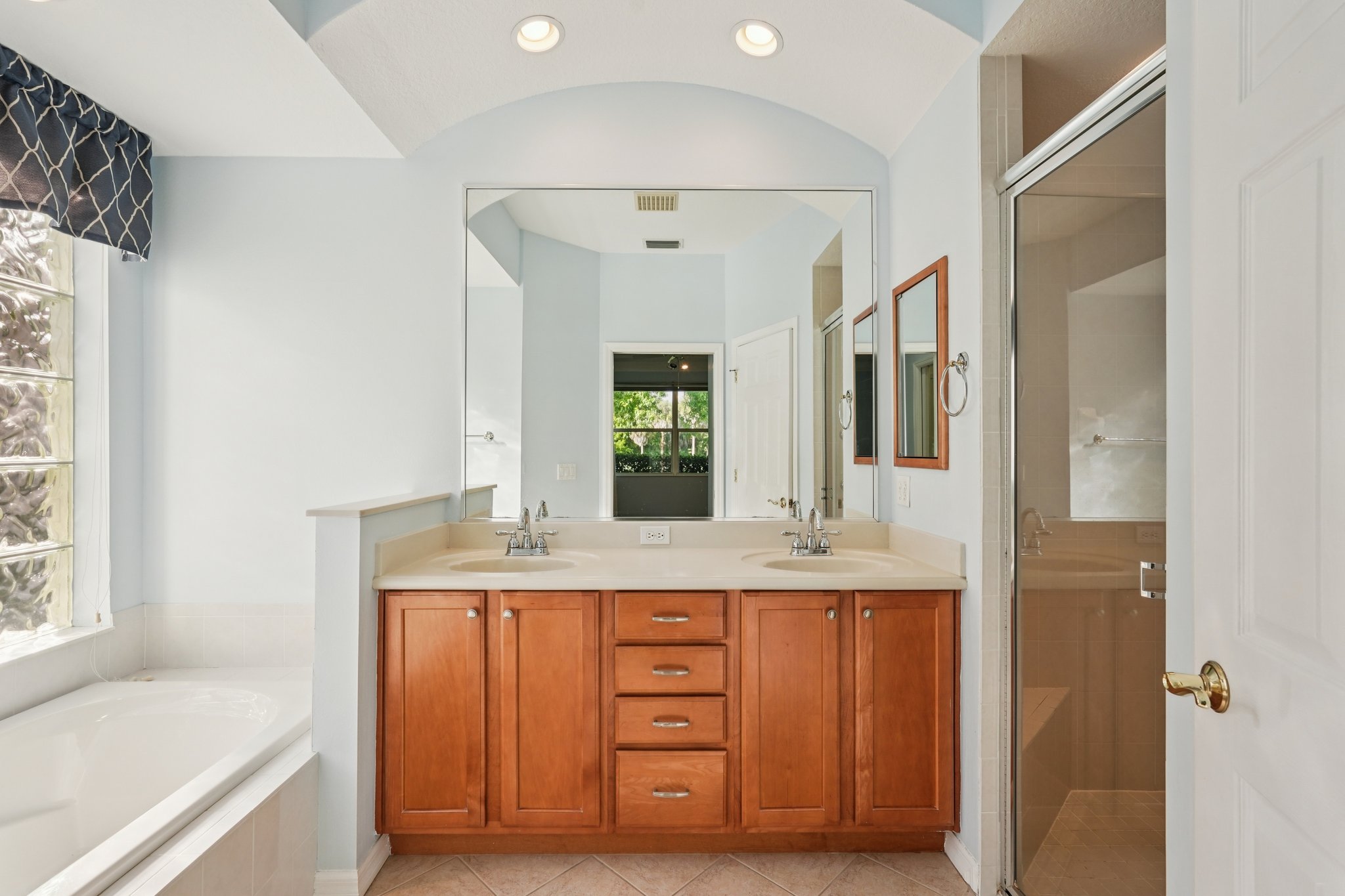 Birds Eye Ter-S1503-031.jpg