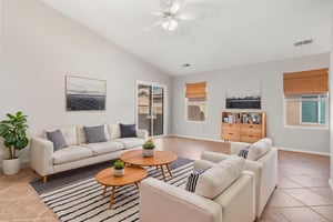 SMD00299 virtually staged.jpeg