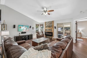 Benton St-S2907-007.jpg