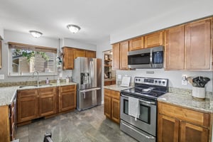 Benton St-S2907-013.jpg