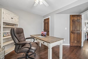 Benton St-S2907-016.jpg