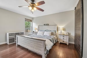 Benton St-S2907-018.jpg