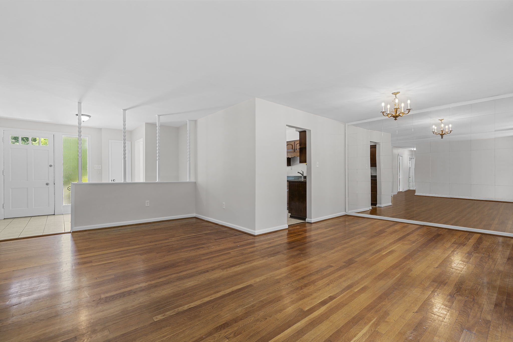 Foyer/Dining/Living Room