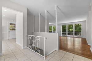 Foyer/Living Room