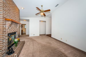 Living Room 3-2