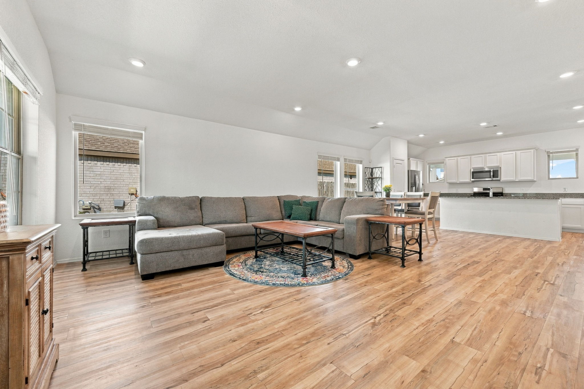  Photo 7