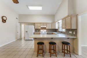  Photo 40