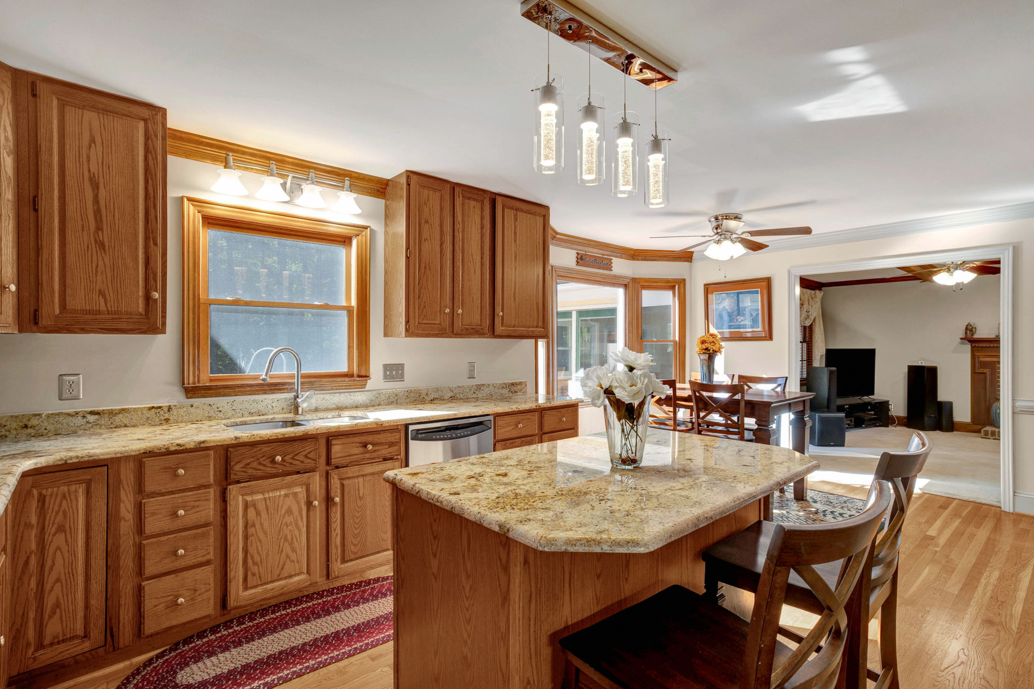 7527 Dubach Rd-16