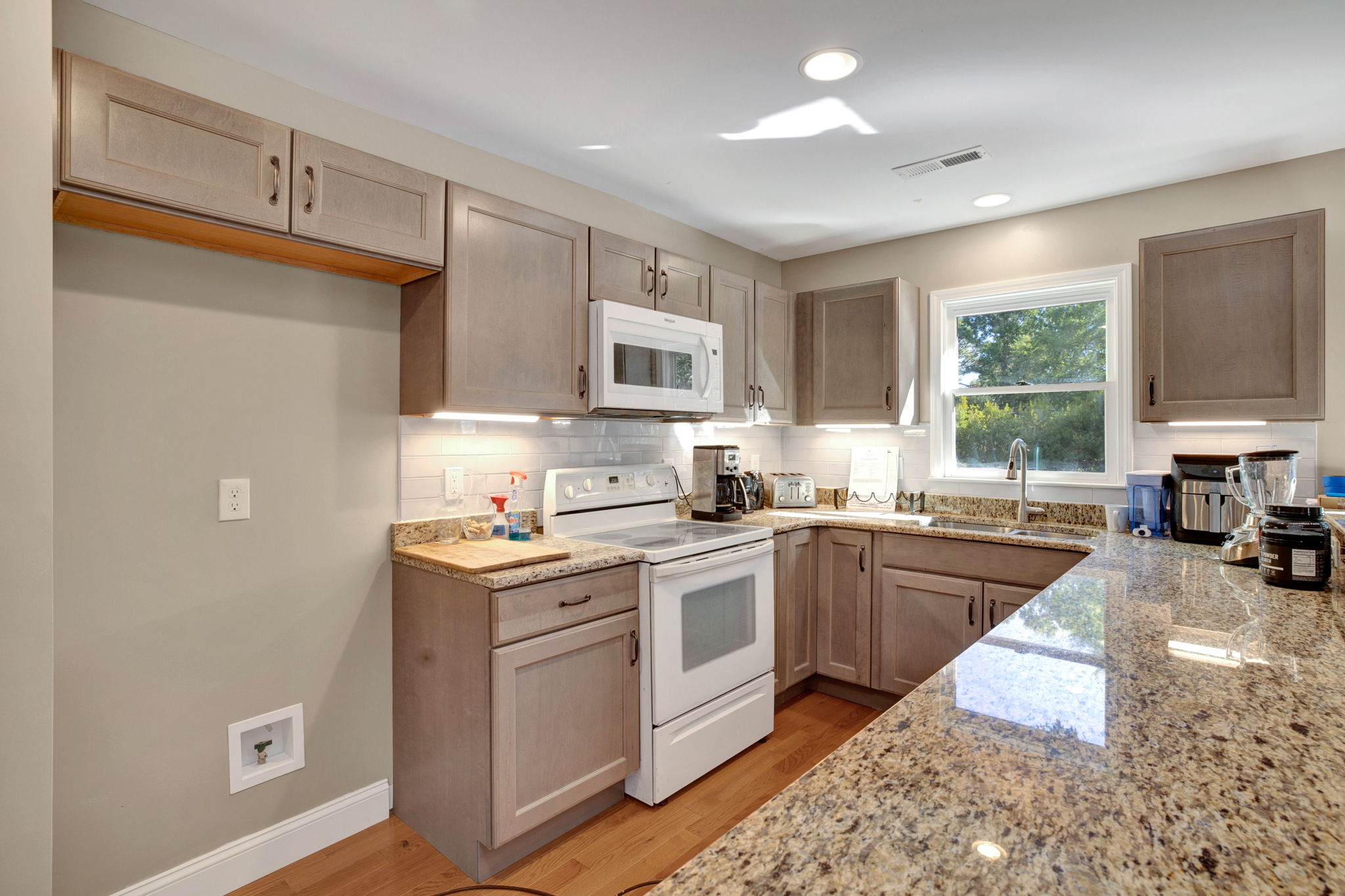 7527 Dubach Rd-37
