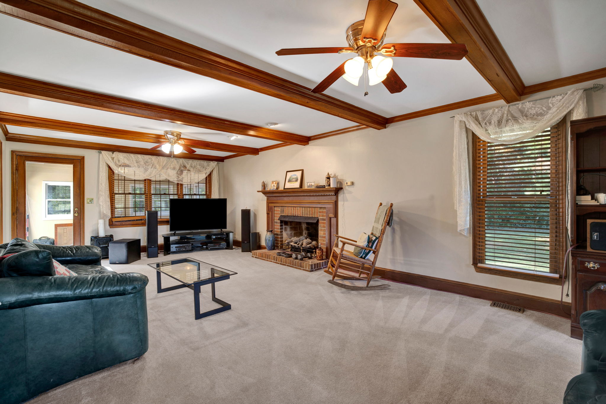 7527 Dubach Rd-10