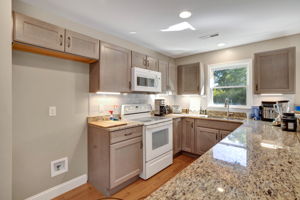 7527 Dubach Rd-37