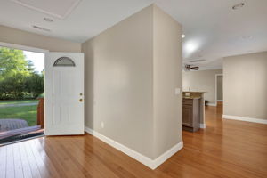 7527 Dubach Rd-35