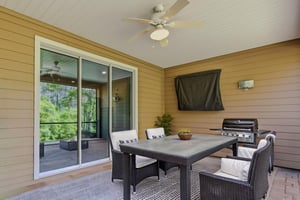 FA8A0234 virtually staged.jpeg