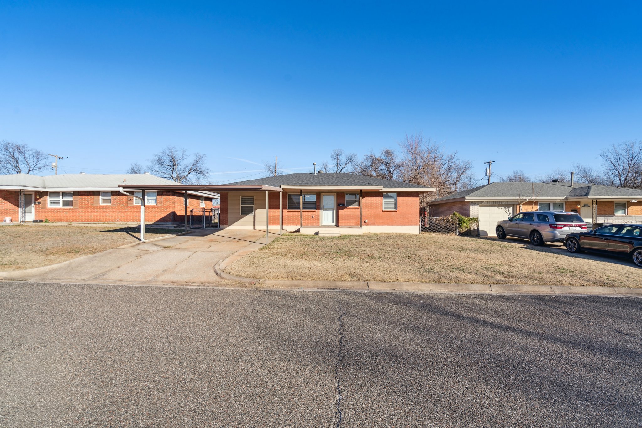 753 SW 4th Pl_002.jpg