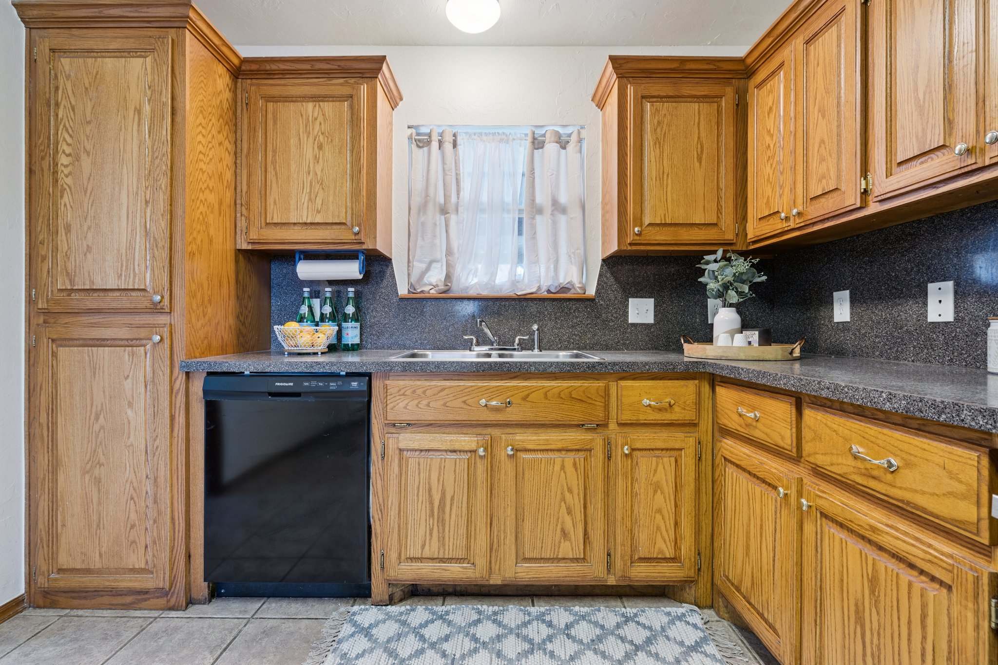 753 SW 4th Pl_015.jpg