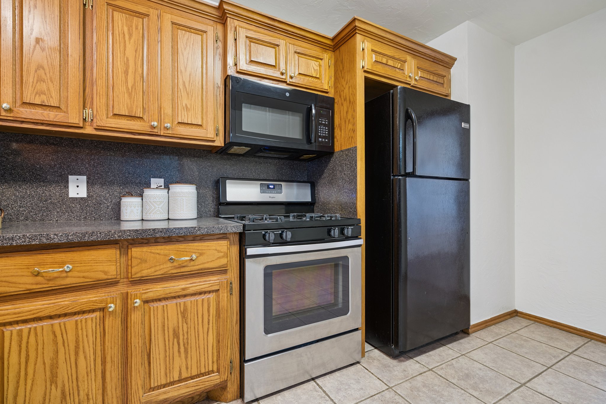 753 SW 4th Pl_016.jpg