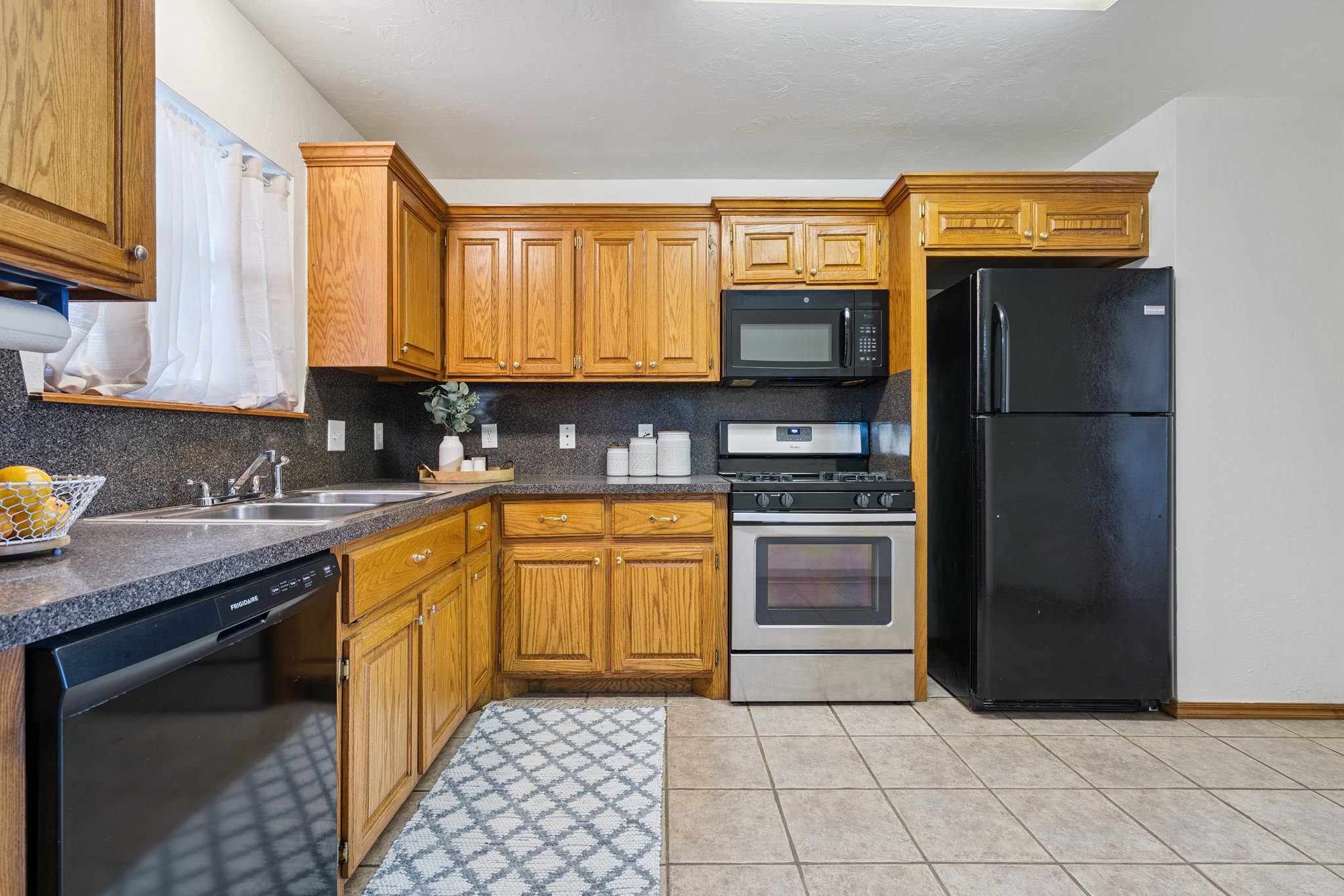 753 SW 4th Pl_020.jpg