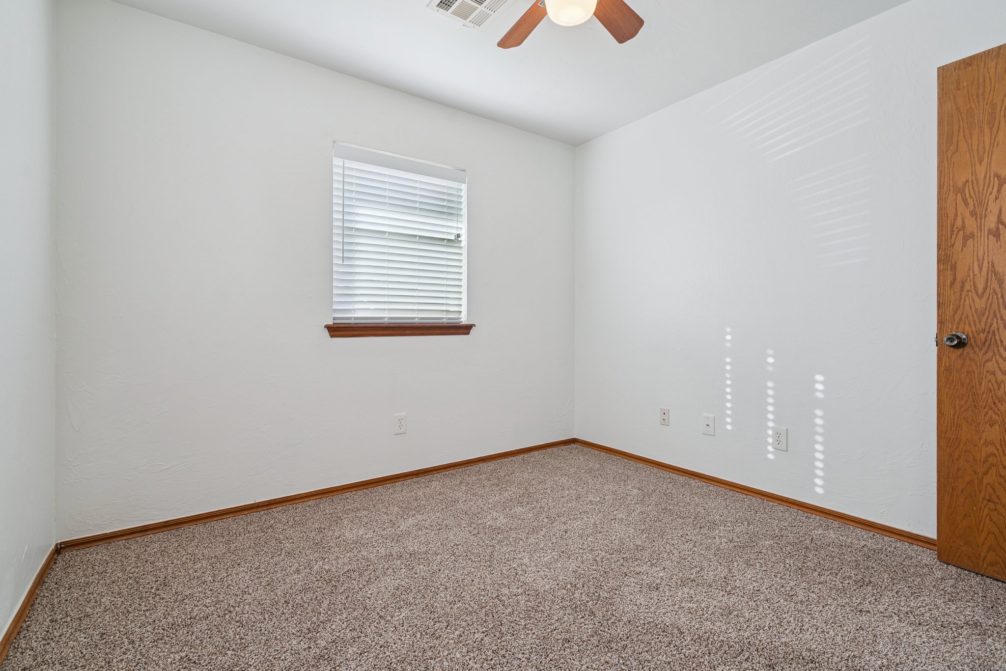 753 SW 4th Pl_023.jpg