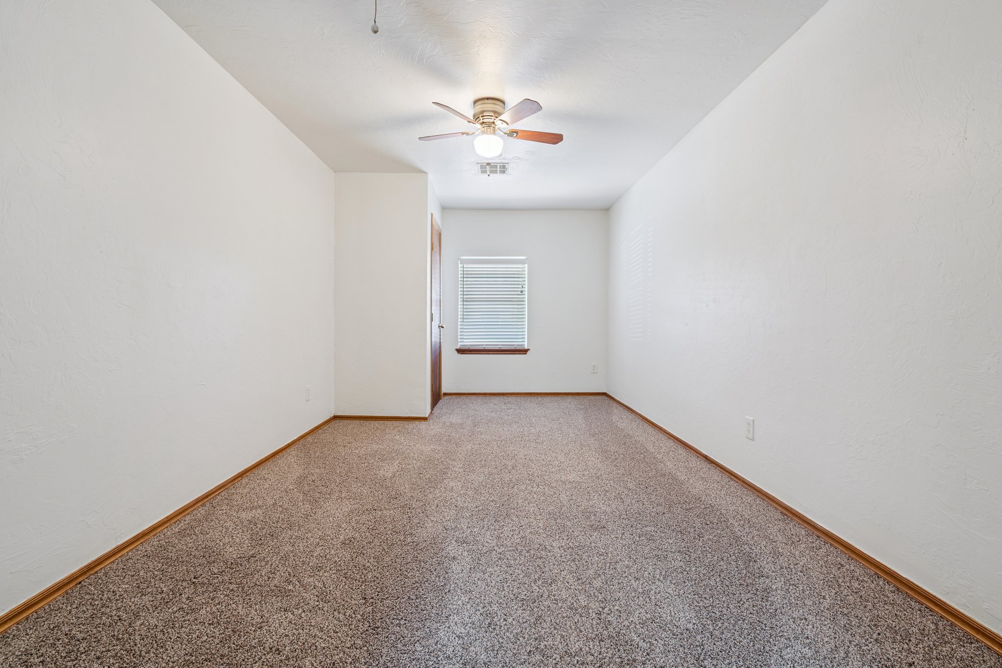 753 SW 4th Pl_031.jpg