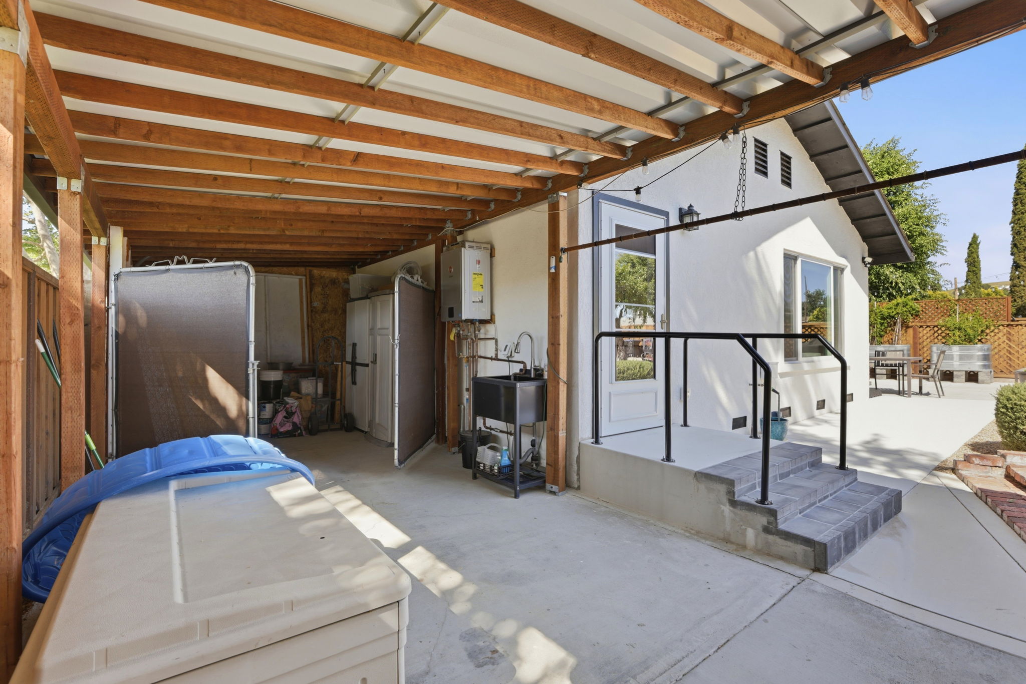 027_F8_753 Sycamore Rd