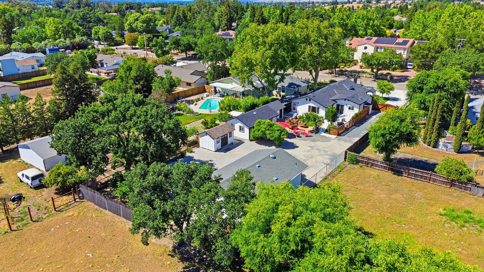 009_F8_AERIAL_753 Sycamore Rd