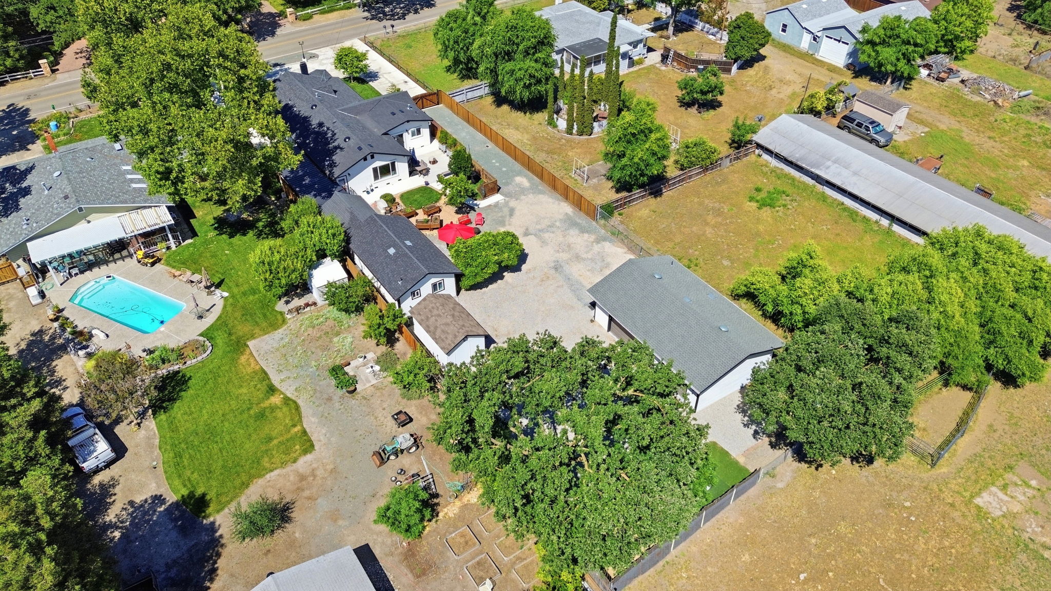 012_F8_AERIAL_753 Sycamore Rd