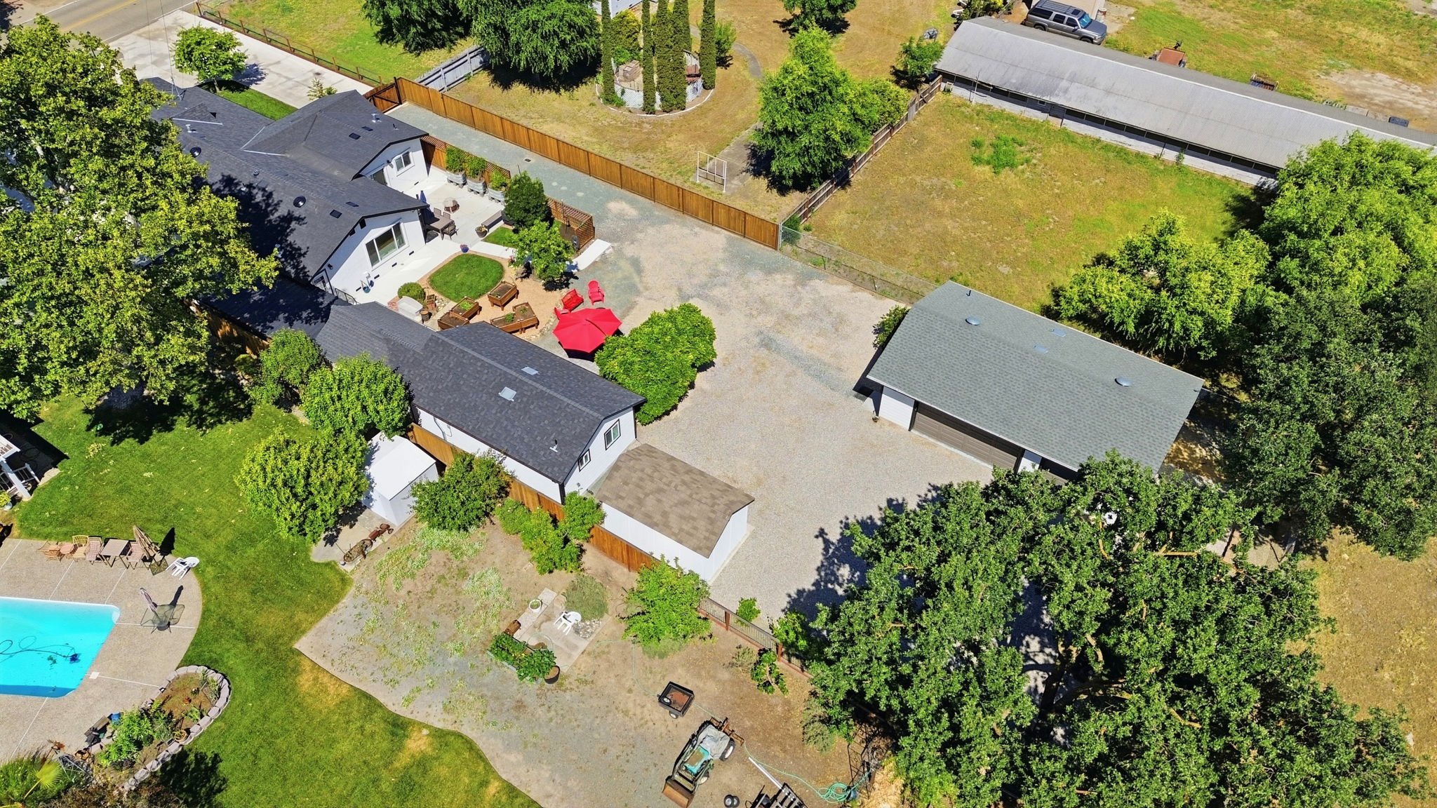 015_F8_AERIAL_753 Sycamore Rd