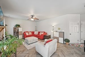 Springbox Dr-0806-014.jpg
