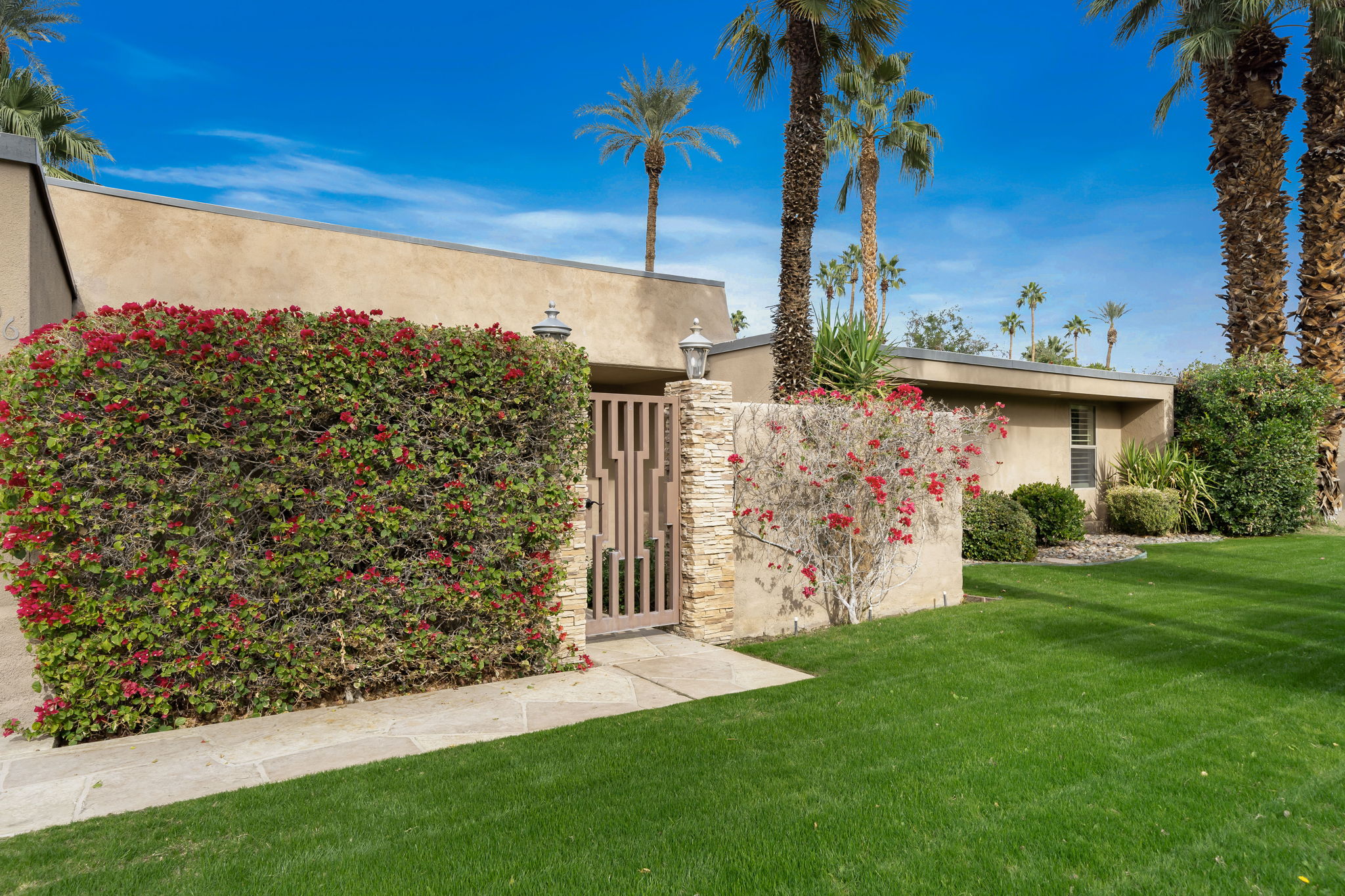  75306 Palm Shadow Dr, Indian Wells, CA 92210, US Photo 8