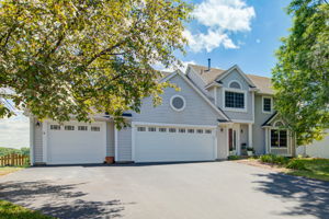 01 Exterior Front