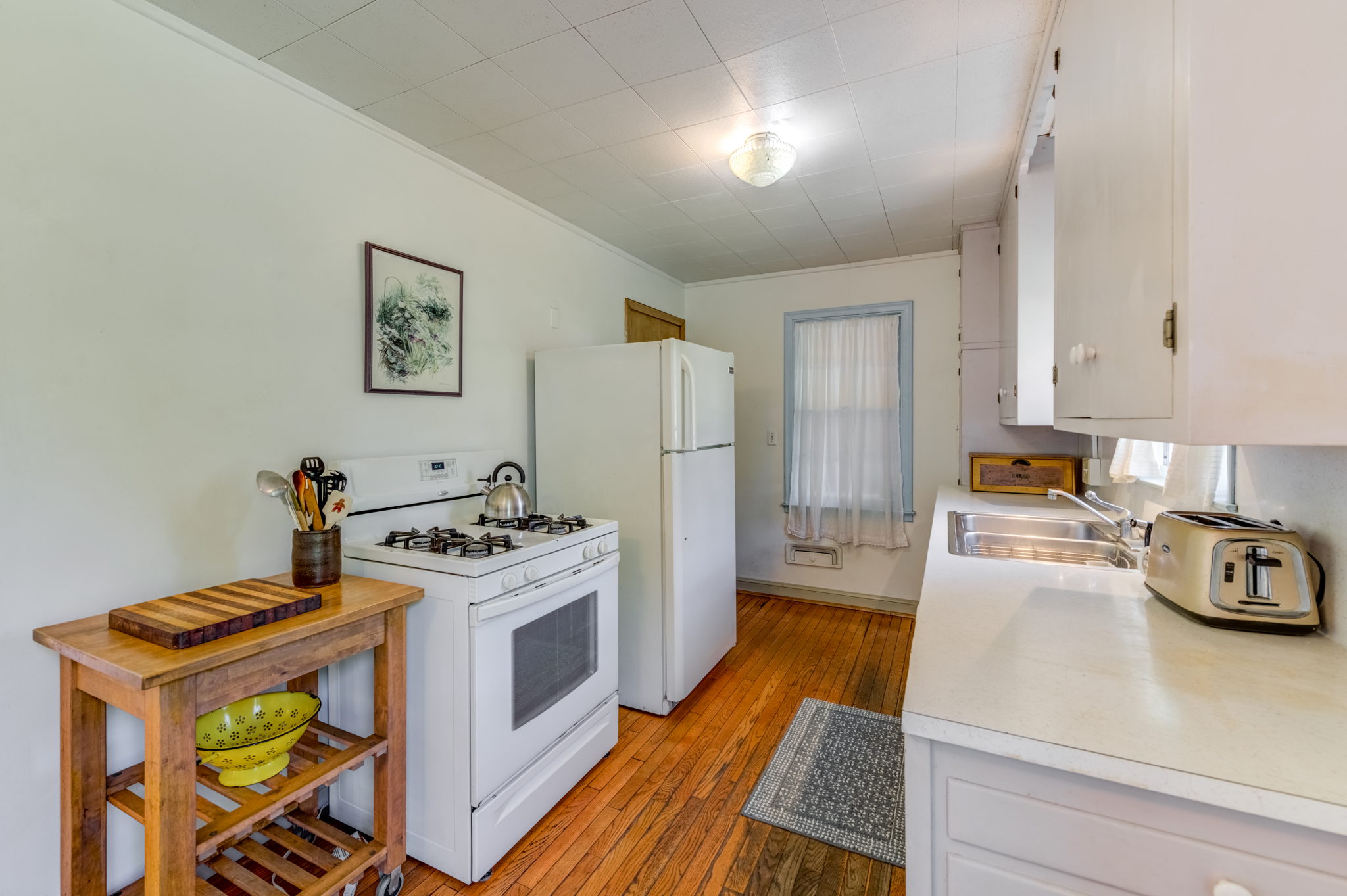 7 Kitchen