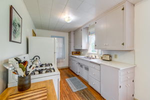 6 Kitchen