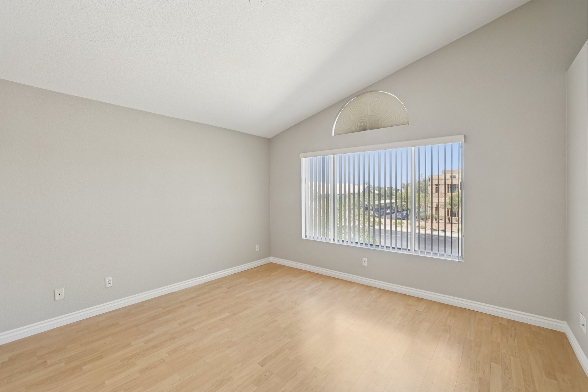 Holloran Ct-S1109-020.jpg