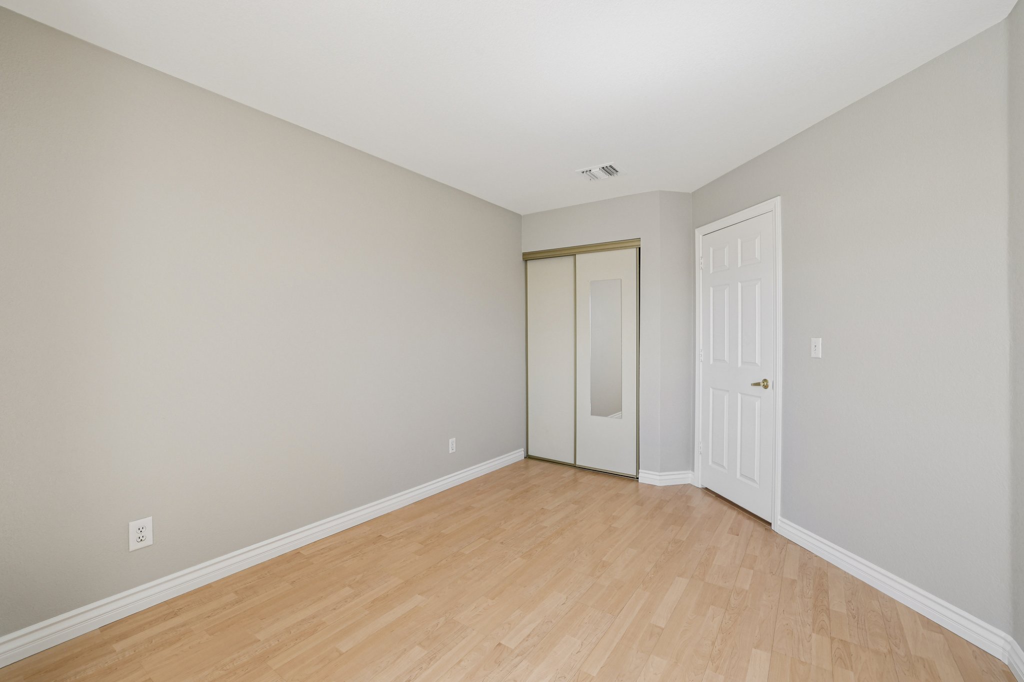 Holloran Ct-S1109-033.jpg