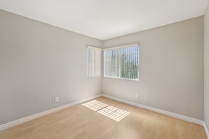 Holloran Ct-S1109-034.jpg