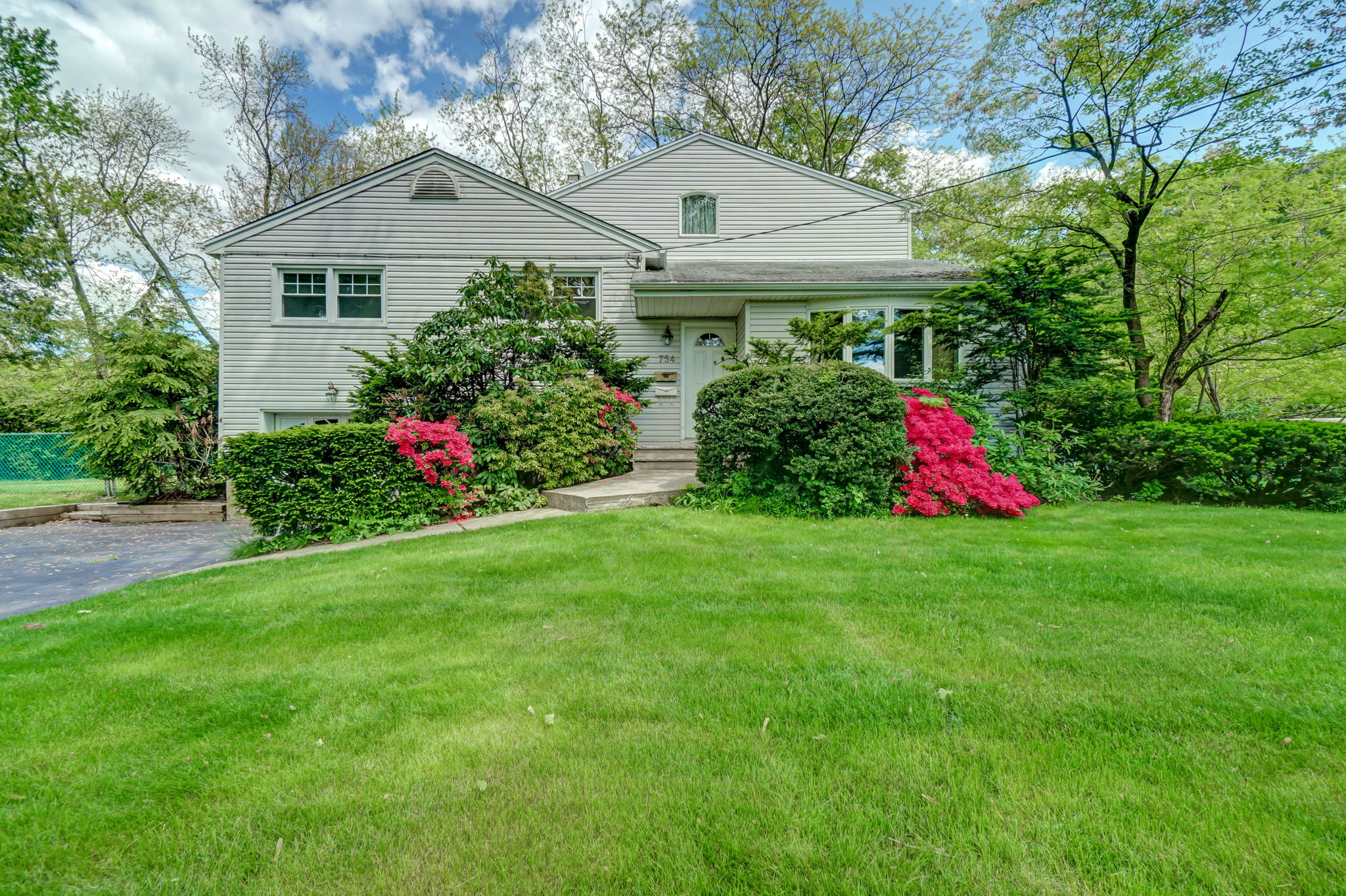754 Arbor Rd | Paramus NJ