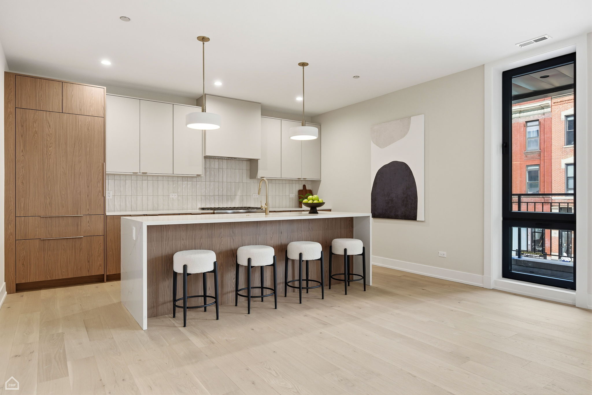 754 N Bishop St 201 - Karen Biazar_CHP2026_010