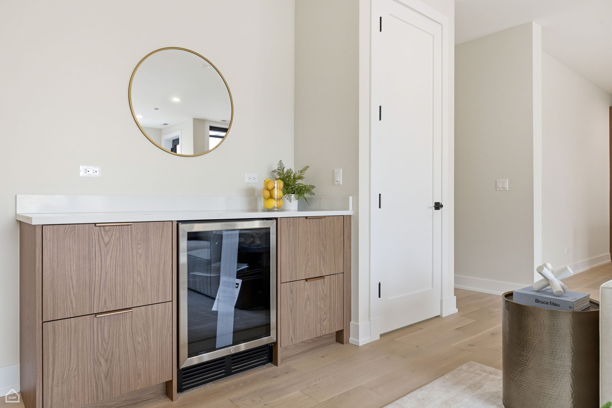 754 N Bishop St 201 - Karen Biazar_CHP2026_030