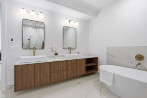 754 N Bishop St 201 - Karen Biazar_CHP2026_026