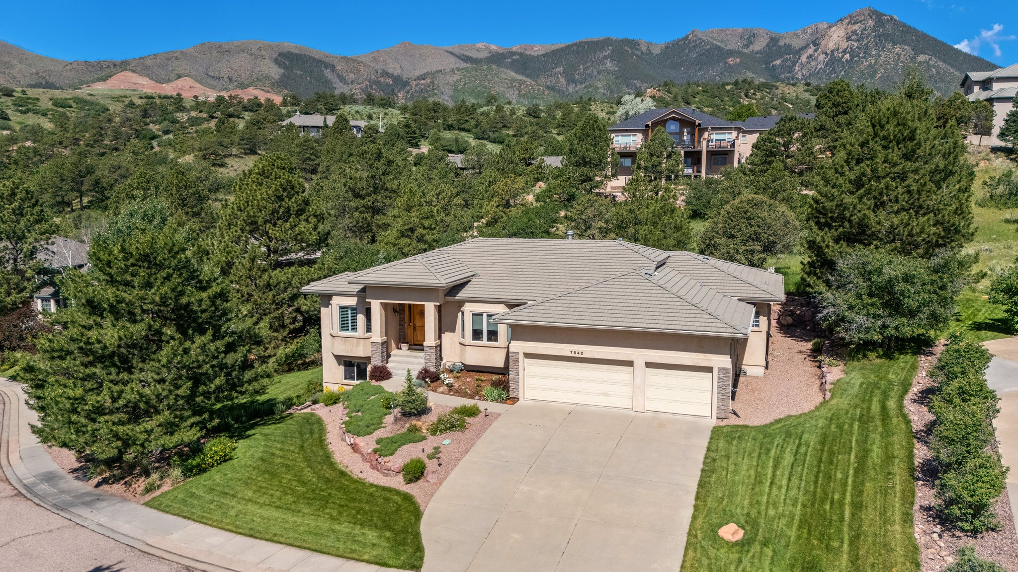 7540 Fairbranch Ct, Colorado Springs, CO 80919 | PixVid