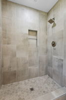  Photo 36