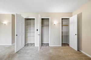 9589 - 7541 Old Post Rd 14_014.jpg