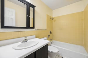 9589 - 7541 Old Post Rd 14_019.jpg